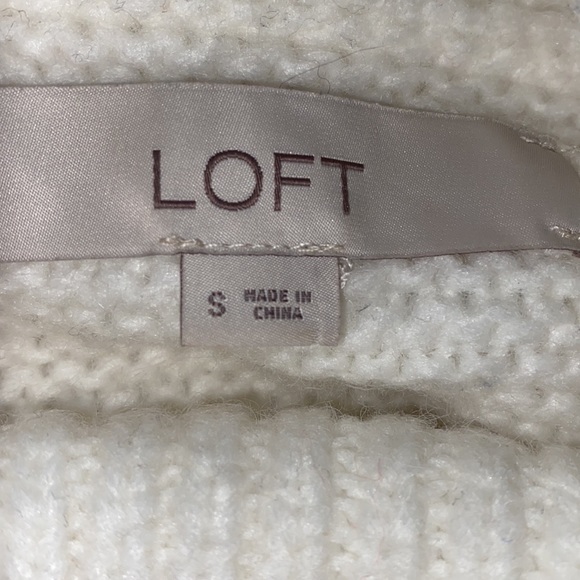 🎈Sale🎈Loft Cable Knit Turtleneck Sweater Size Small - Picture 5 of 5